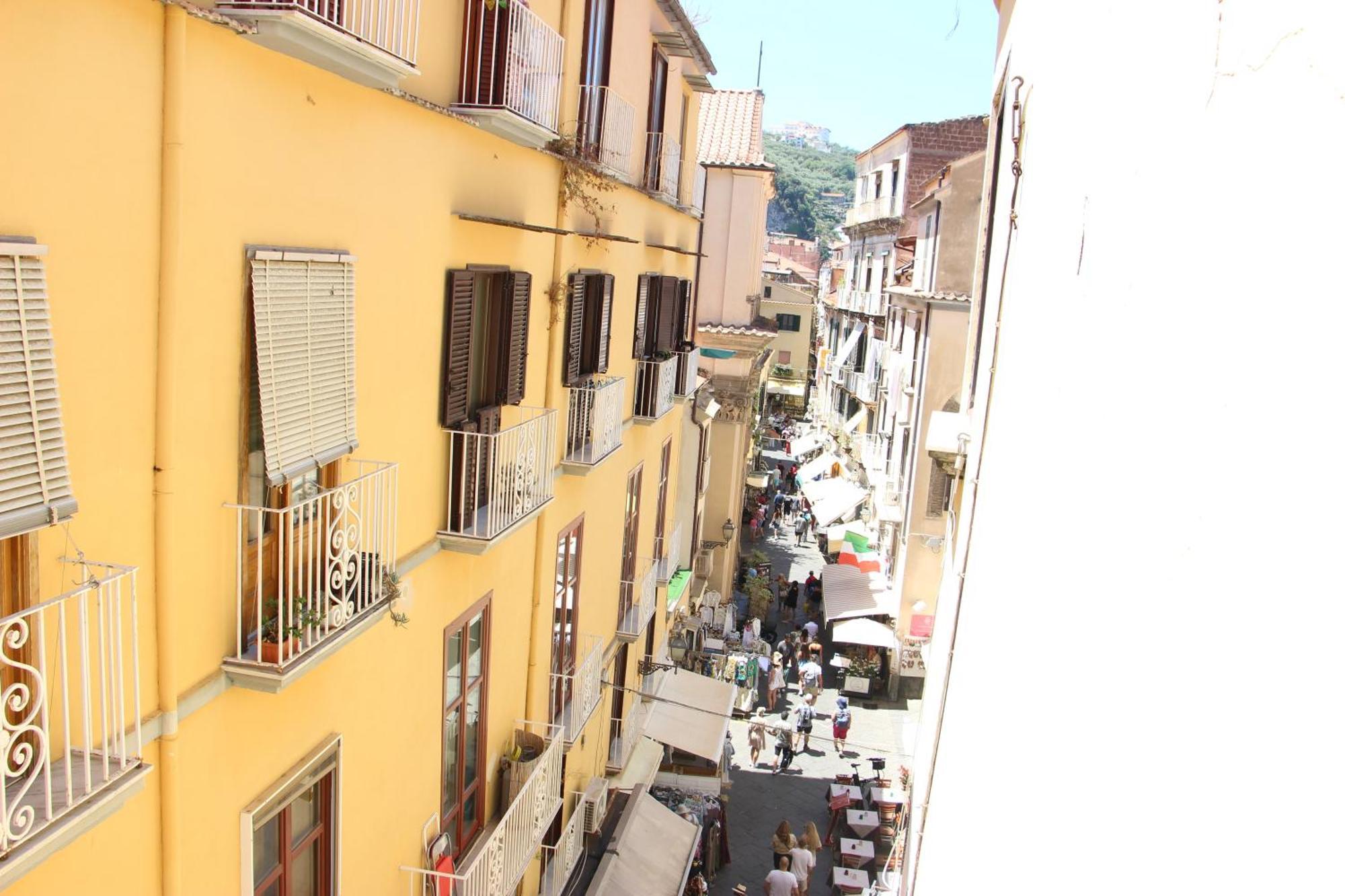 Apartamento Palazzo Ammone - Sedil Dominova Península Sorrentina Exterior foto