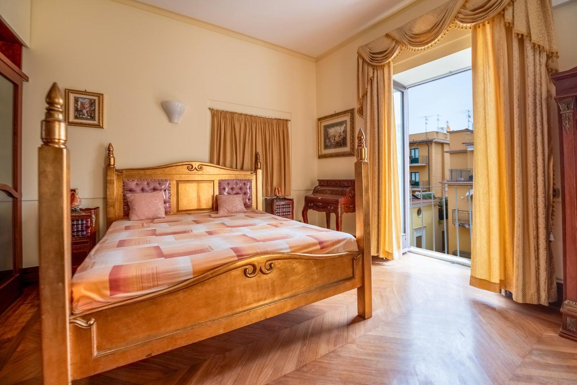 Apartamento Palazzo Ammone - Sedil Dominova Península Sorrentina Exterior foto